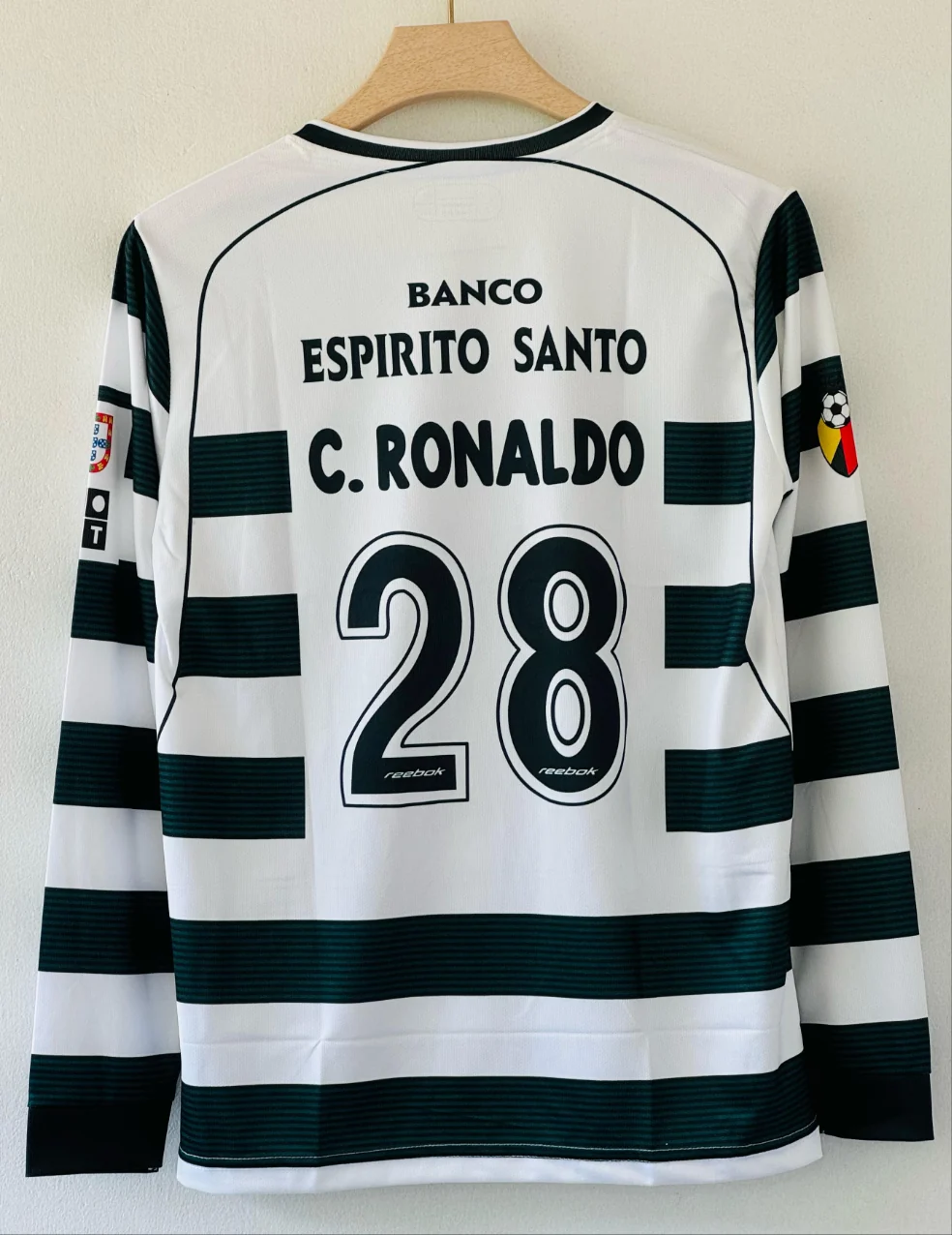 2001-02 Sporting CP Home Jersey – Cristiano Ronaldo Full Sleeve Embroidery Edition - Image 4