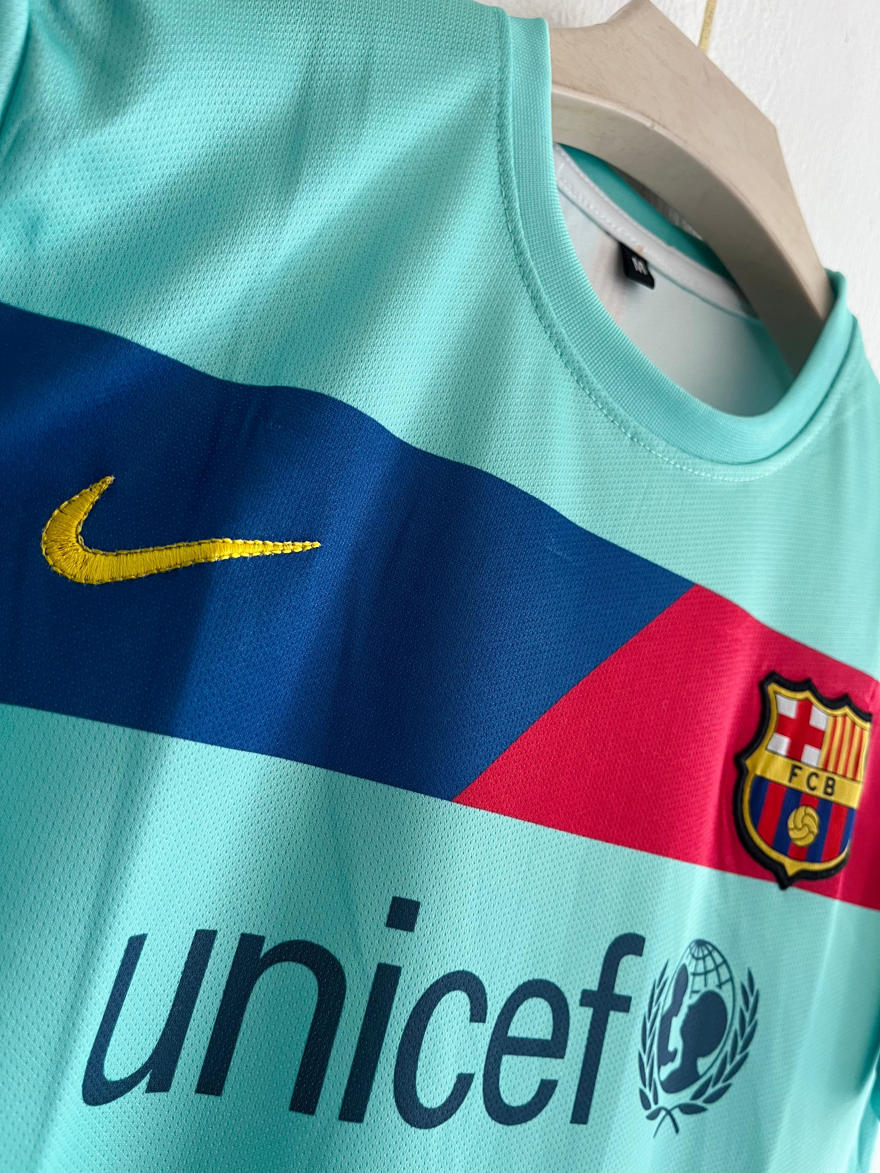 2010-11 Barcelona Away Jersey - Lionel Messi Embroidery Edition - Image 3