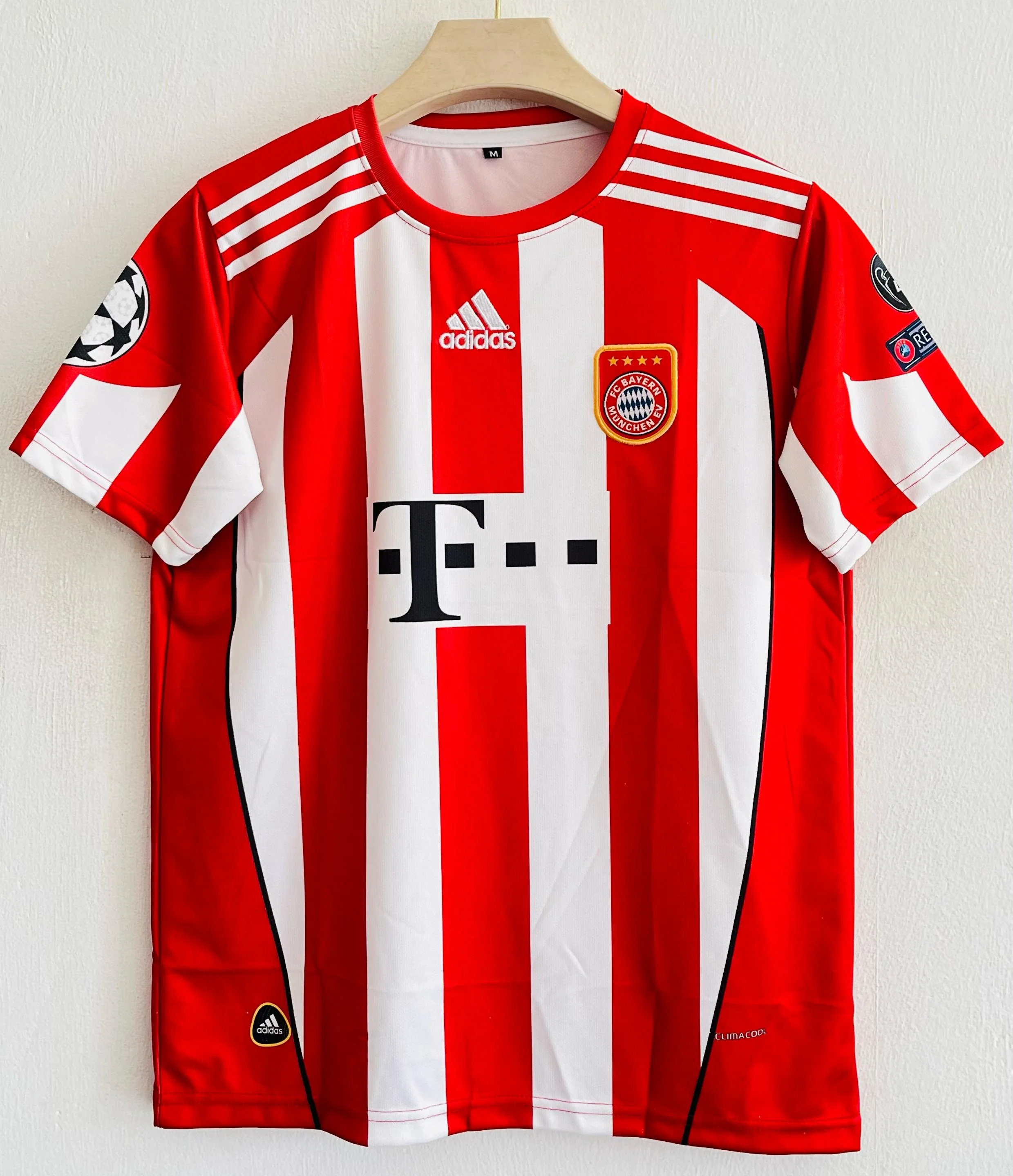 2010-11 Bayern Munich Home Jersey - Robben Edition