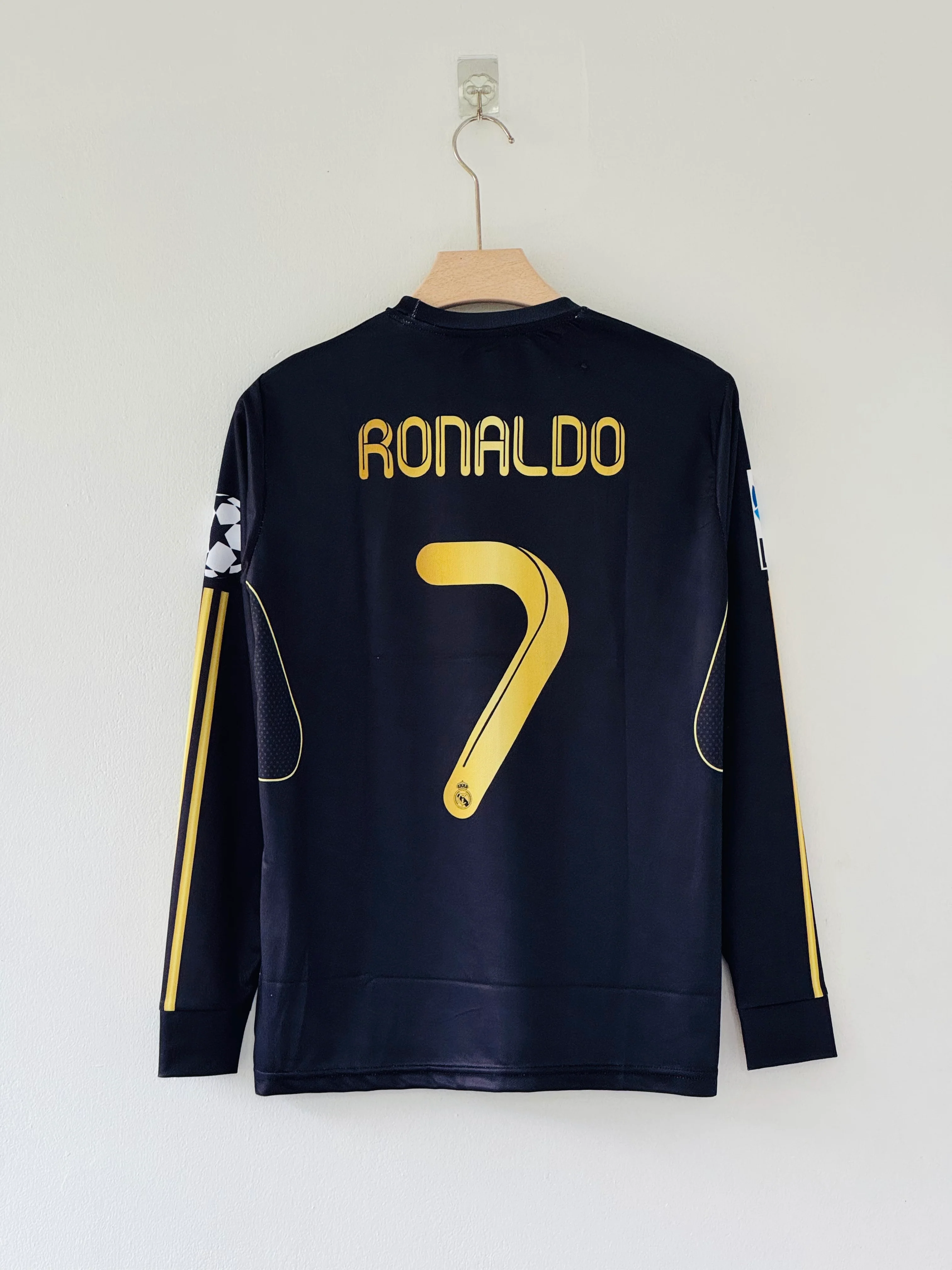 A Season of Dominance – Real Madrid 2011–12 Retro Full Sleeve Jersey - Image 3