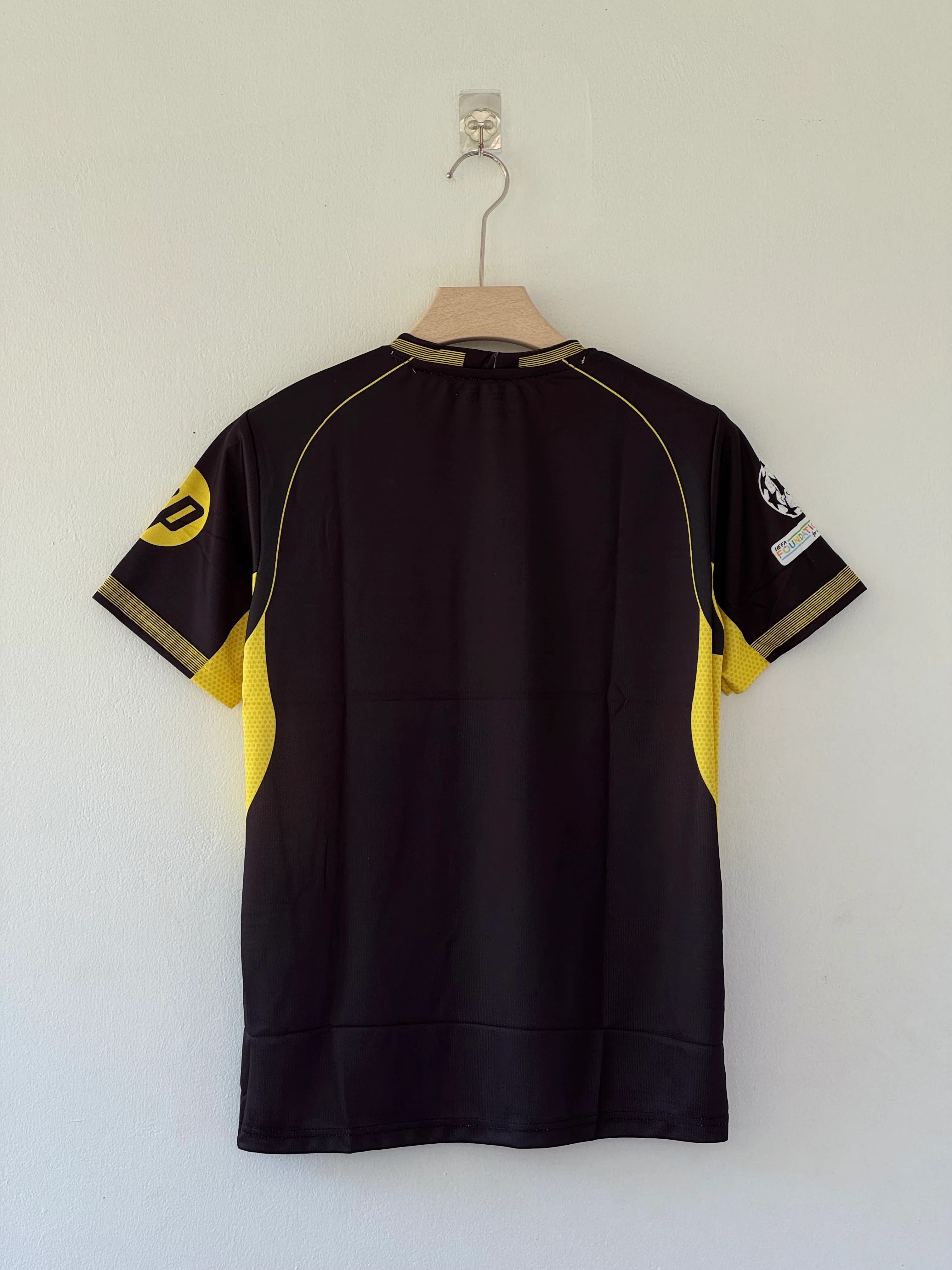 Black. Yellow. Bravo Blanco. – Real Madrid 2025/26 Special Edition Jersey - Image 4