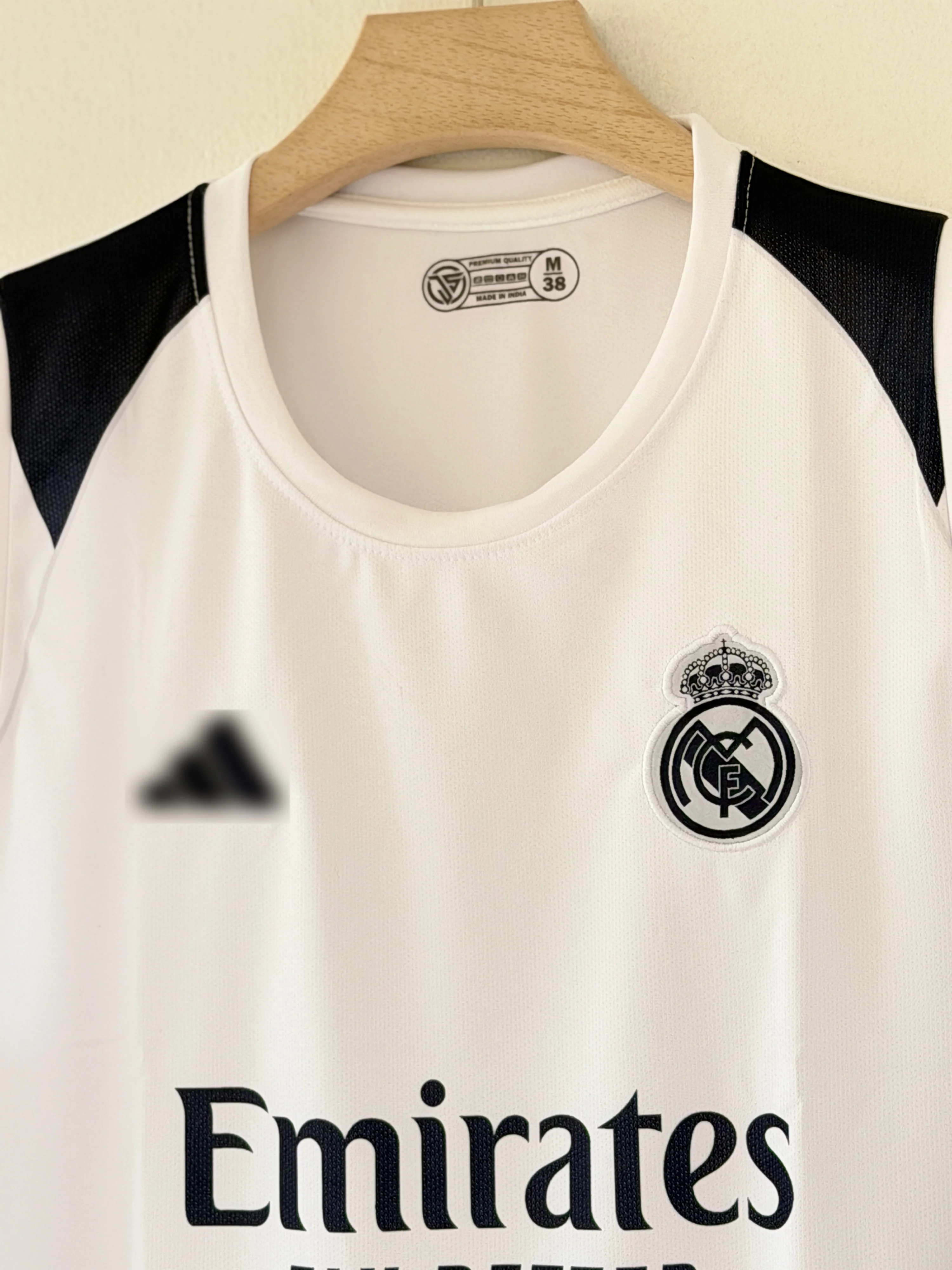 Elite Warm-Up Style — Real Madrid 2024/25 Prematch Sleeveless Jersey - Image 3