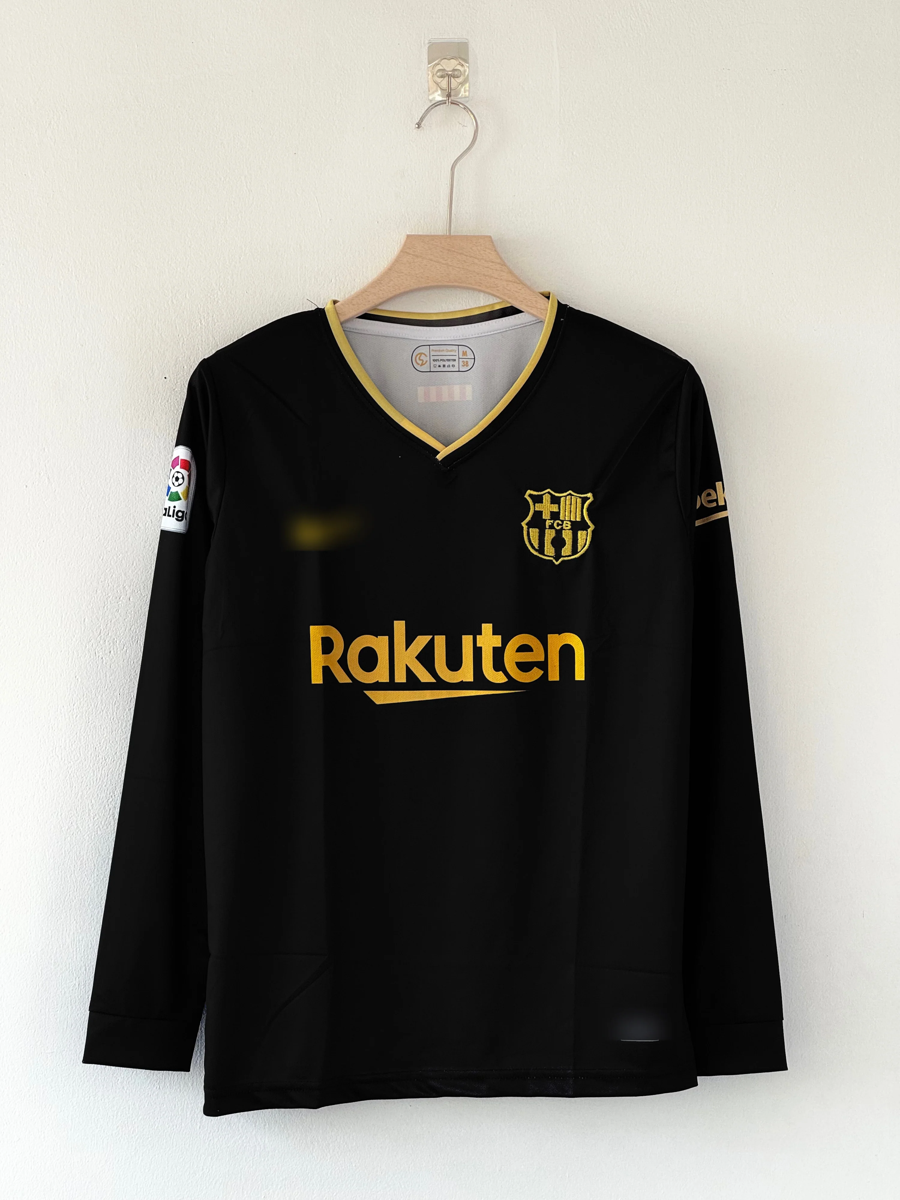 Embrace Elegance with the 2020-21 Barcelona Away Kit - Image 2