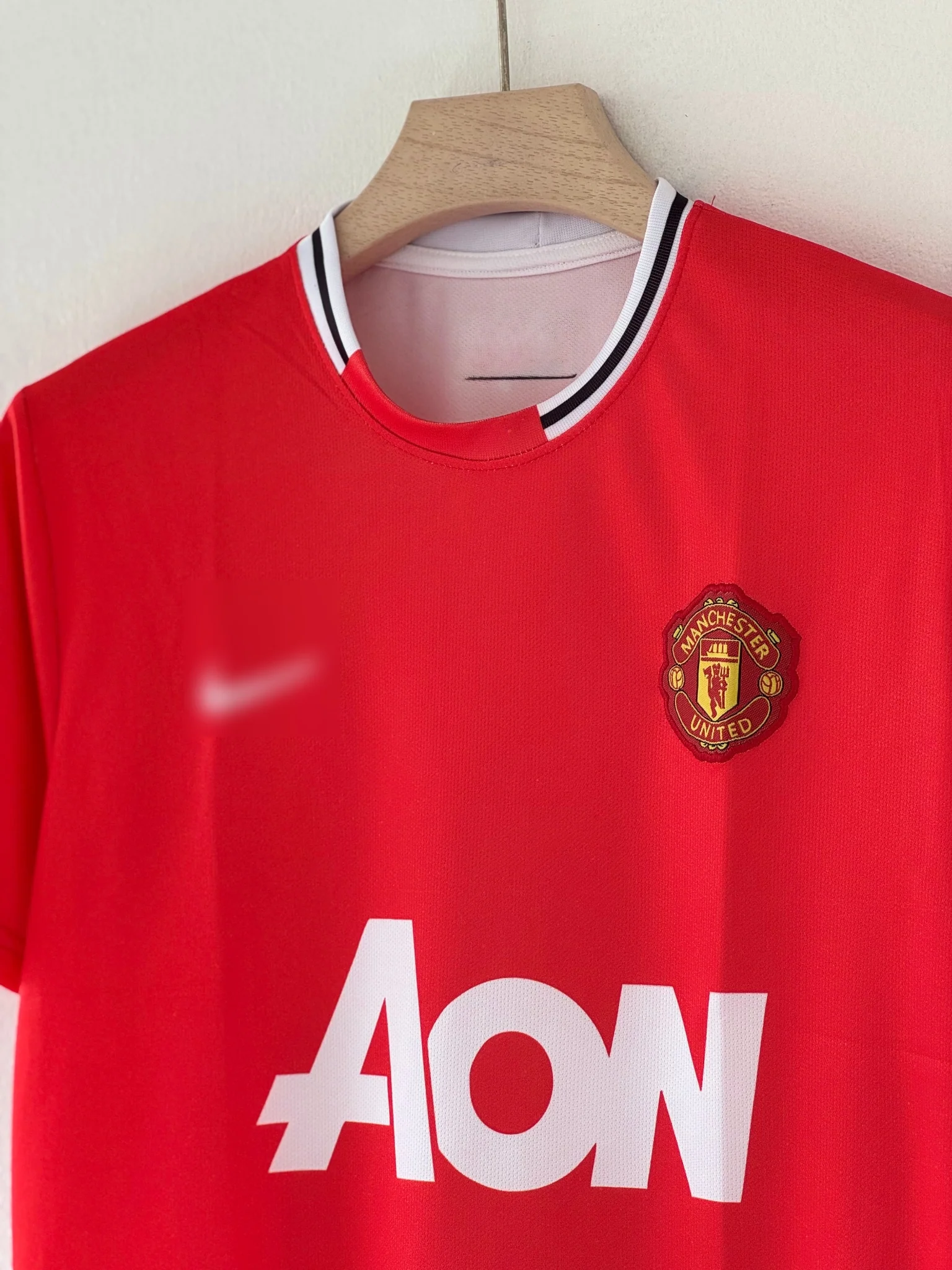 Old Trafford Glory – Rooney’s 2011/12 Manchester United Home Kit - Image 3