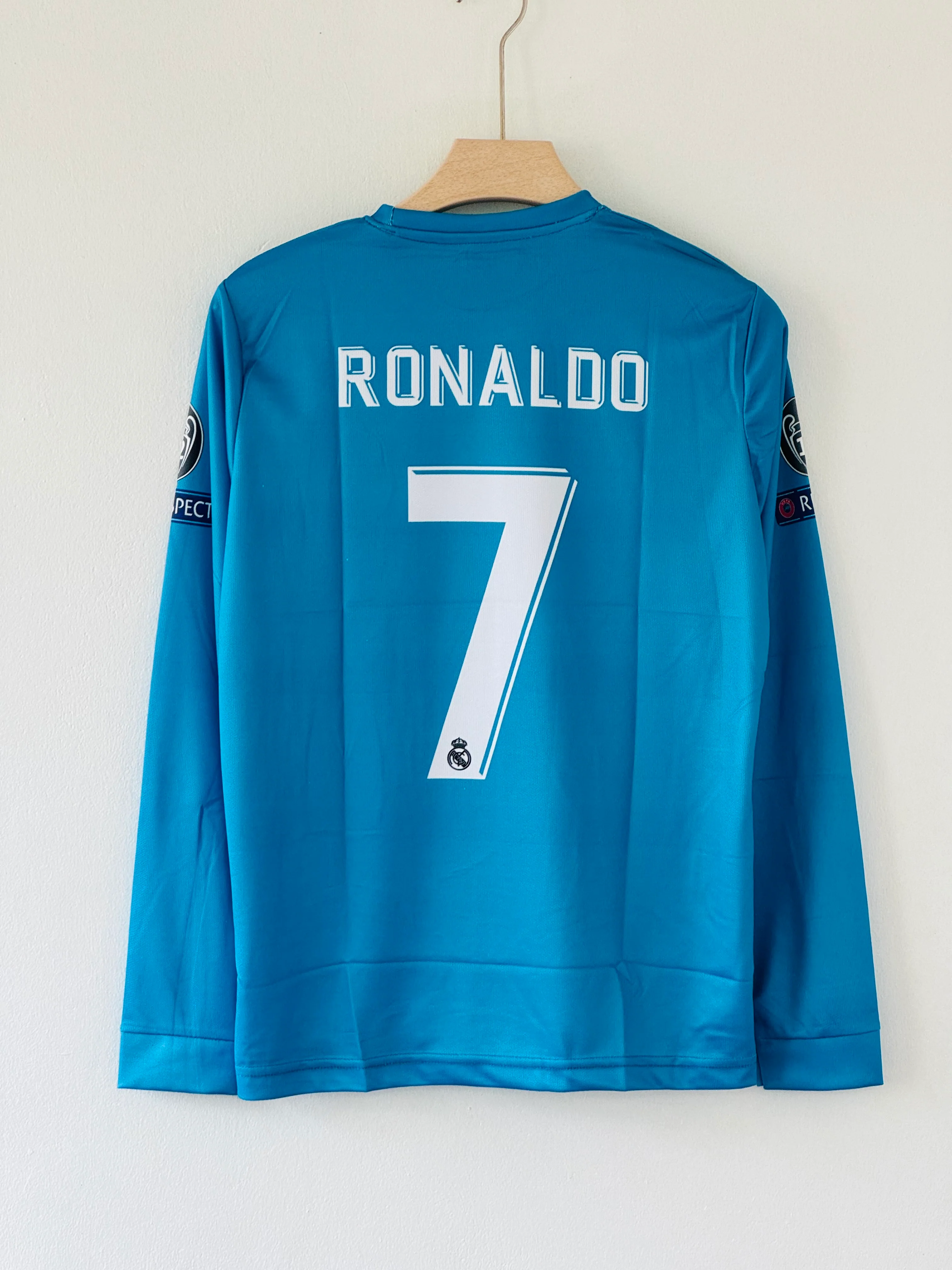 Real Madrid 2017-18 Third Kit - Ronaldo Version Full sleeve edition - Image 3