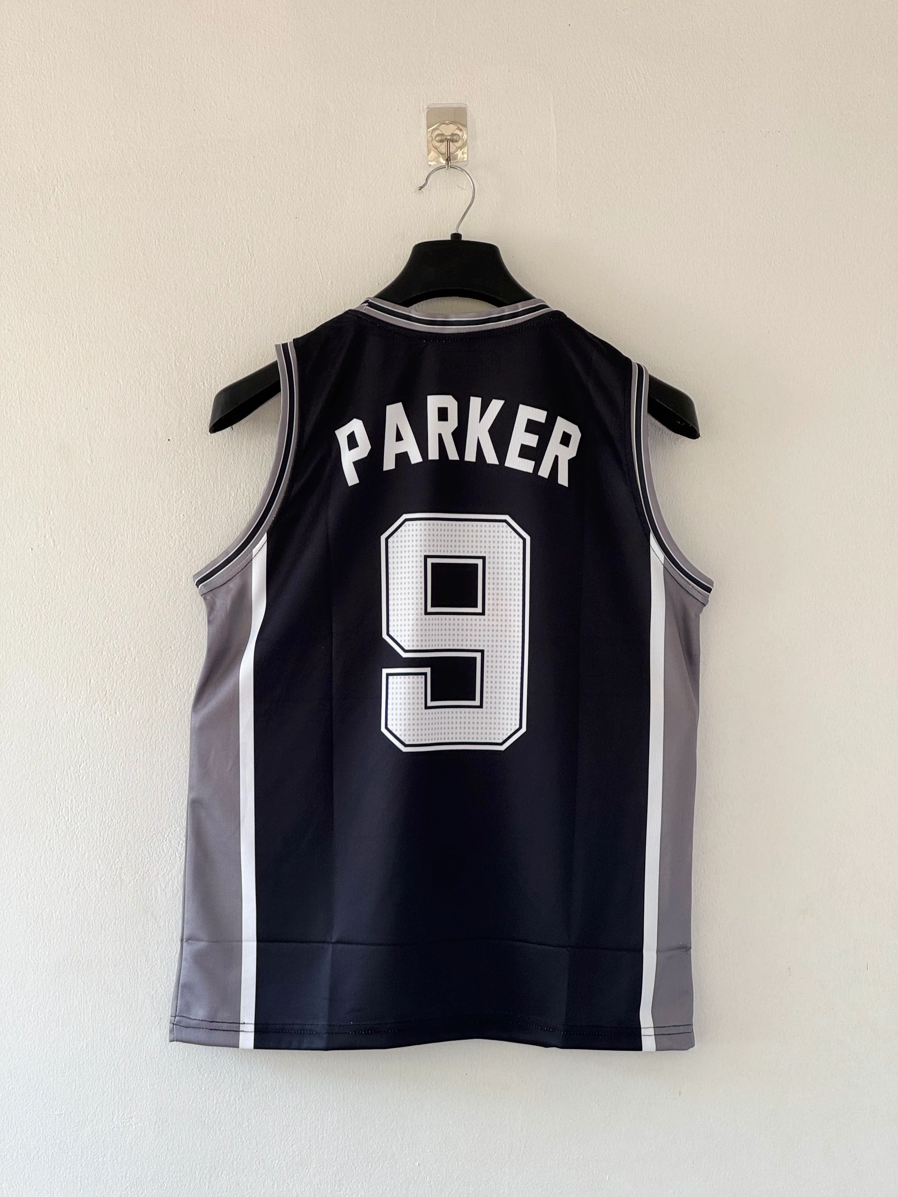 Silver Era Swagger — San Antonio Spurs 2001 Tony Parker #9 Jersey - Image 3