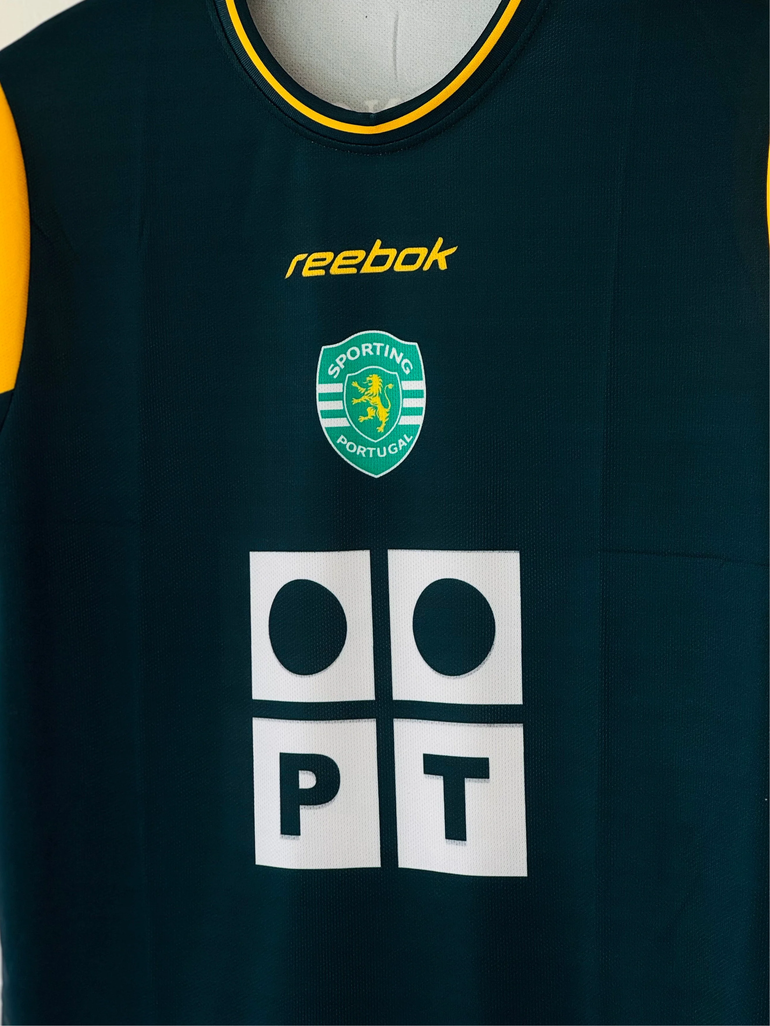 Where Greatness Began – 2002-03 Sporting Lisbon Home Jersey – Cristiano Ronaldo Edition - Image 3